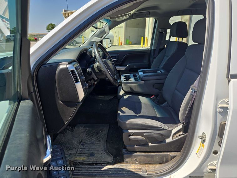 image for item EF1953 2016 Chevrolet Silverado 1500 Double Cab pickup truck