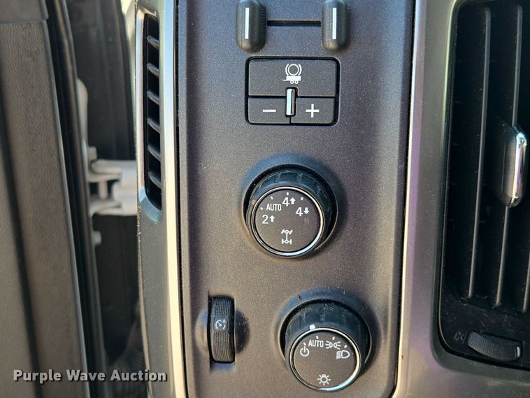 image for item EF1953 2016 Chevrolet Silverado 1500 Double Cab pickup truck