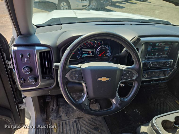 image for item EF1953 2016 Chevrolet Silverado 1500 Double Cab pickup truck