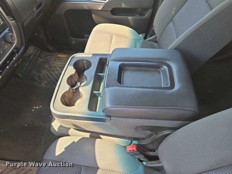 image for item EF1953 2016 Chevrolet Silverado 1500 Double Cab pickup truck