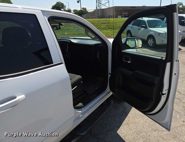 image for item EF1953 2016 Chevrolet Silverado 1500 Double Cab pickup truck