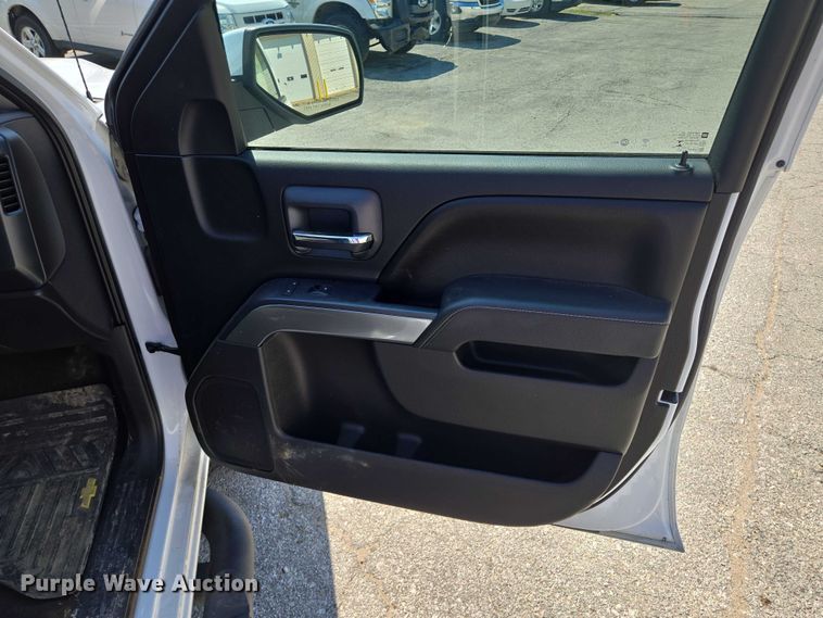 image for item EF1953 2016 Chevrolet Silverado 1500 Double Cab pickup truck