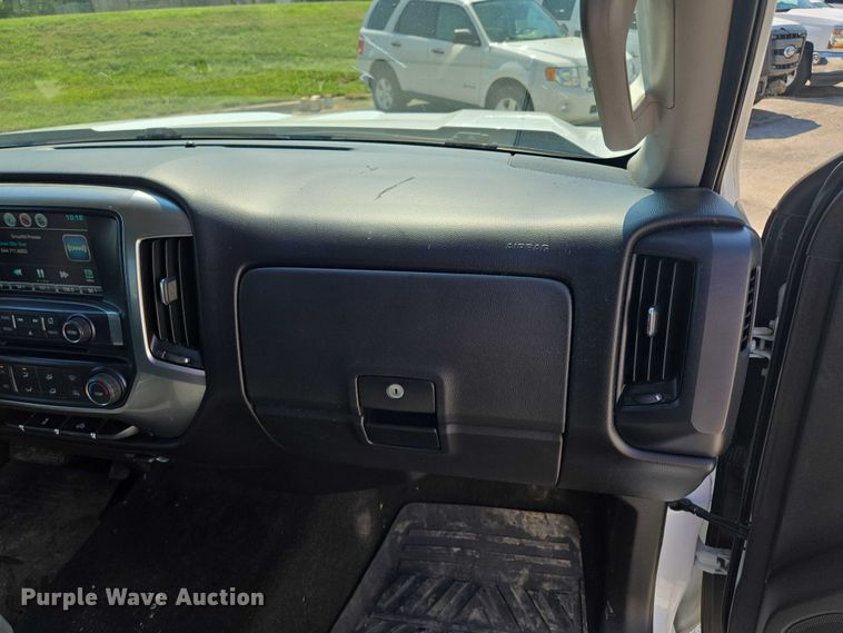 image for item EF1953 2016 Chevrolet Silverado 1500 Double Cab pickup truck