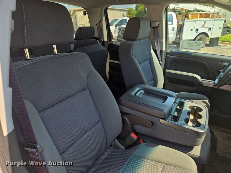 image for item EF1953 2016 Chevrolet Silverado 1500 Double Cab pickup truck