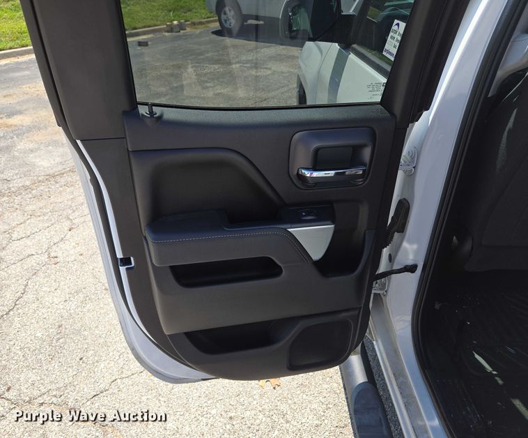 image for item EF1953 2016 Chevrolet Silverado 1500 Double Cab pickup truck