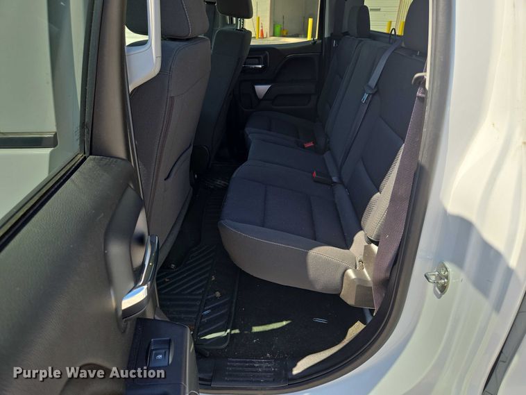 image for item EF1953 2016 Chevrolet Silverado 1500 Double Cab pickup truck