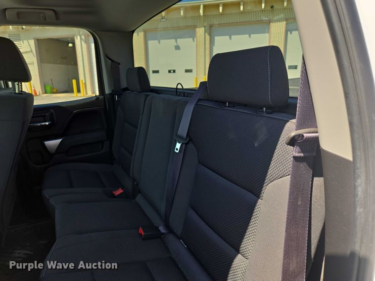 image for item EF1953 2016 Chevrolet Silverado 1500 Double Cab pickup truck