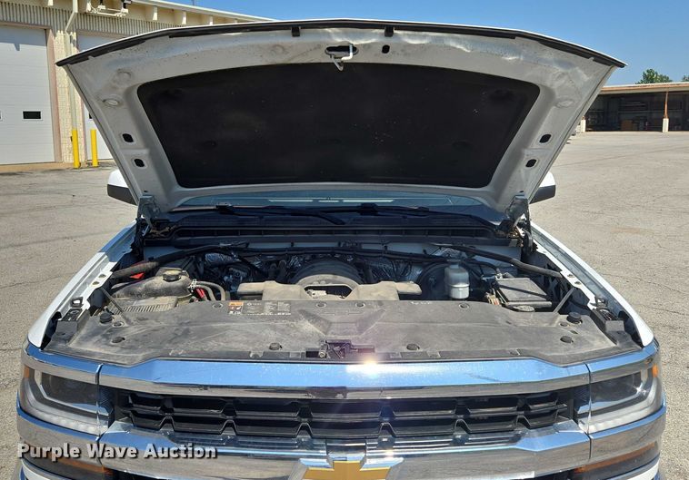 image for item EF1953 2016 Chevrolet Silverado 1500 Double Cab pickup truck