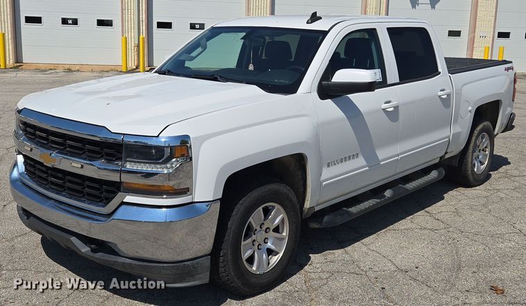 image for item EF1954 2017 Chevrolet Silverado 1500 Crew Cab pickup truck