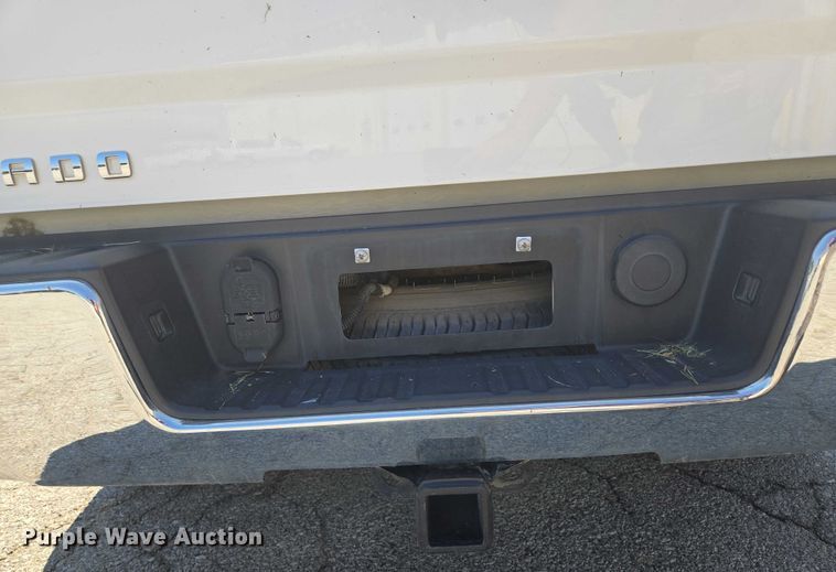 image for item EF1954 2017 Chevrolet Silverado 1500 Crew Cab pickup truck