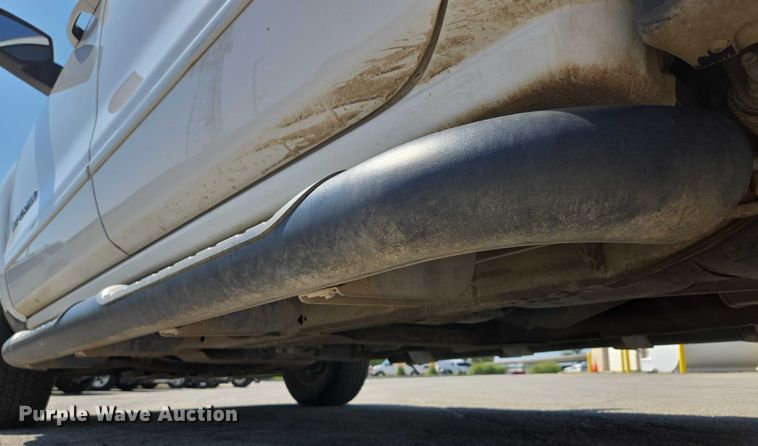 image for item EF1954 2017 Chevrolet Silverado 1500 Crew Cab pickup truck