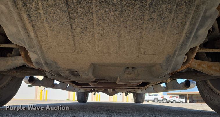 image for item EF1954 2017 Chevrolet Silverado 1500 Crew Cab pickup truck