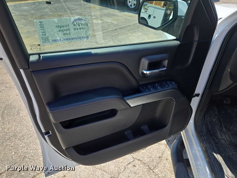 image for item EF1954 2017 Chevrolet Silverado 1500 Crew Cab pickup truck