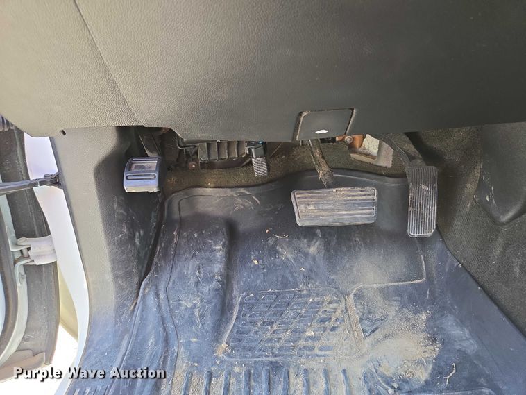 image for item EF1954 2017 Chevrolet Silverado 1500 Crew Cab pickup truck