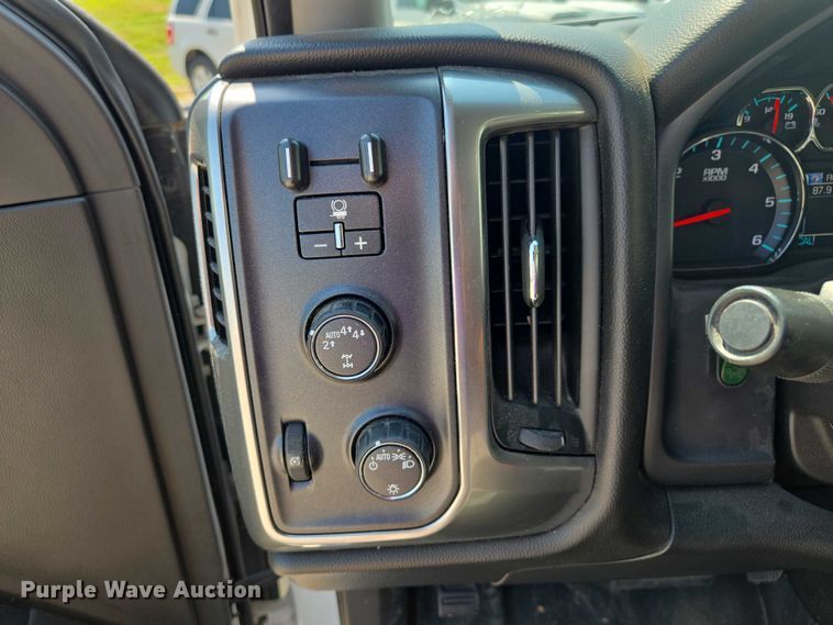 image for item EF1954 2017 Chevrolet Silverado 1500 Crew Cab pickup truck