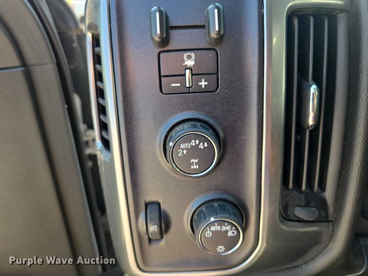 image for item EF1954 2017 Chevrolet Silverado 1500 Crew Cab pickup truck