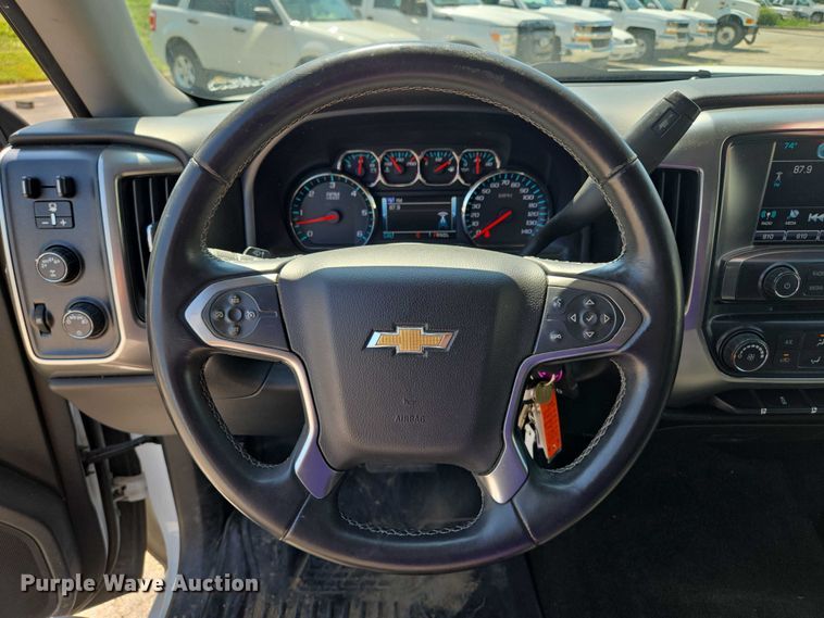 image for item EF1954 2017 Chevrolet Silverado 1500 Crew Cab pickup truck