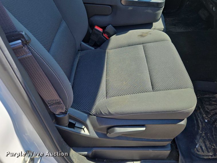 image for item EF1954 2017 Chevrolet Silverado 1500 Crew Cab pickup truck