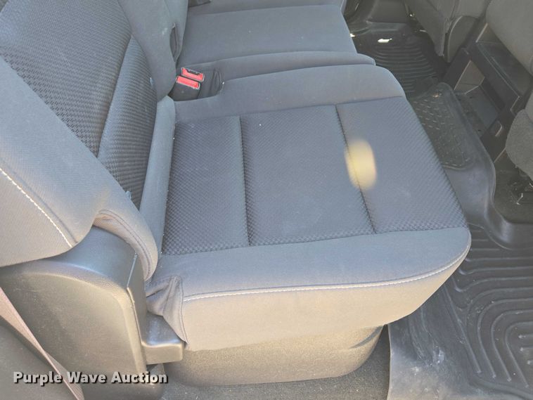 image for item EF1954 2017 Chevrolet Silverado 1500 Crew Cab pickup truck