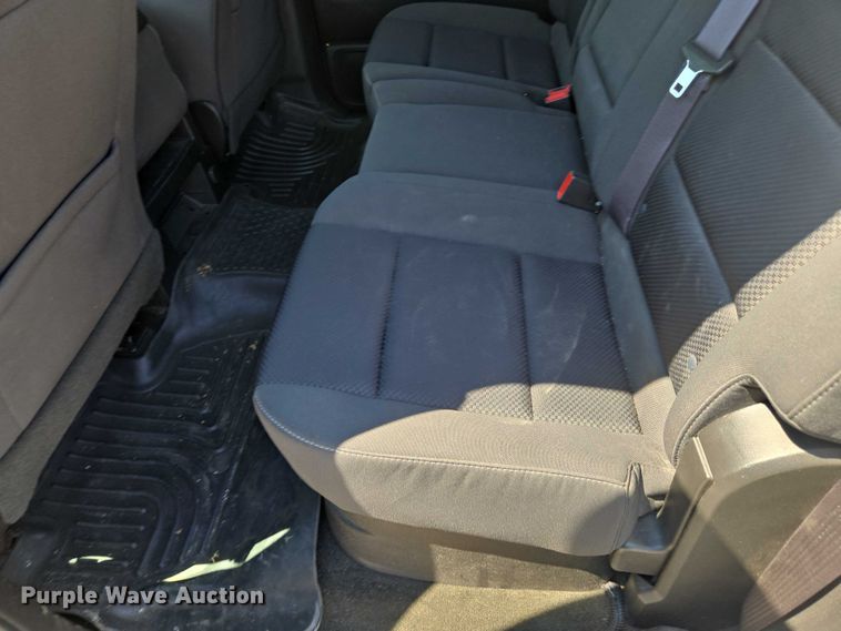 image for item EF1954 2017 Chevrolet Silverado 1500 Crew Cab pickup truck