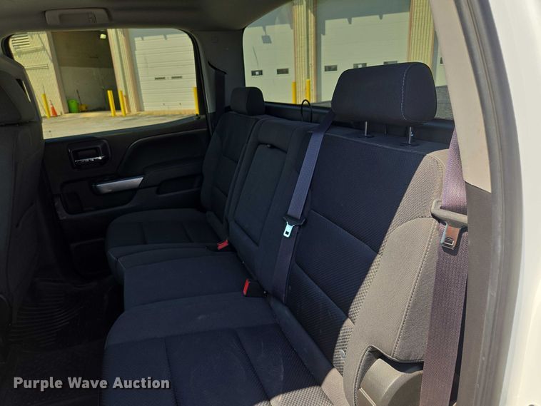 image for item EF1954 2017 Chevrolet Silverado 1500 Crew Cab pickup truck