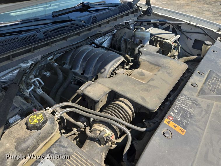 image for item EF1954 2017 Chevrolet Silverado 1500 Crew Cab pickup truck