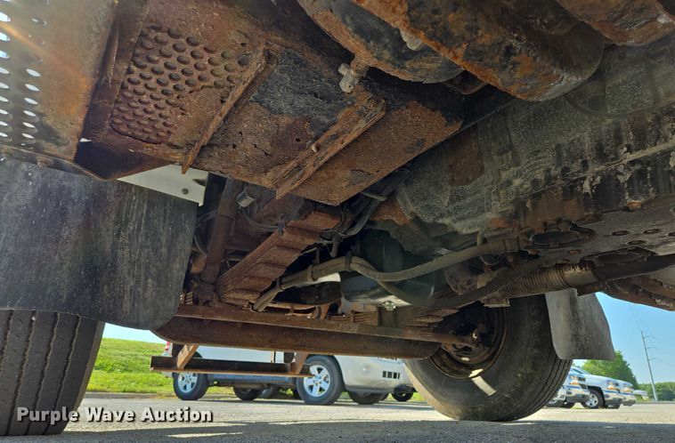 image for item EF1955 2000 International 4900 dump truck