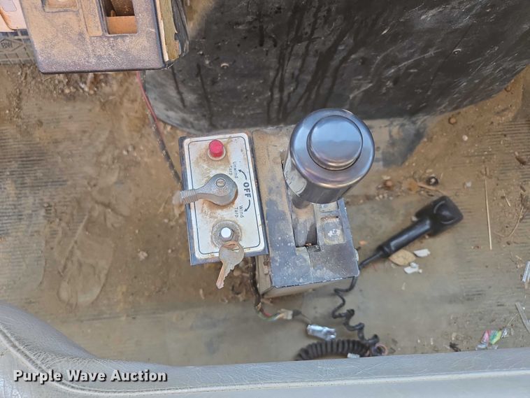 image for item EF1955 2000 International 4900 dump truck