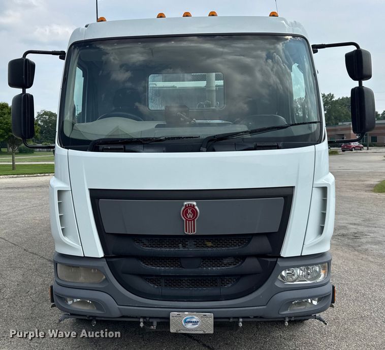 image for item EF2116 2017 Kenworth K270 street sweeper truck