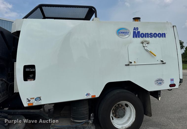 image for item EF2116 2017 Kenworth K270 street sweeper truck