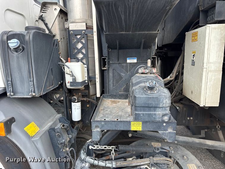 image for item EF2116 2017 Kenworth K270 street sweeper truck