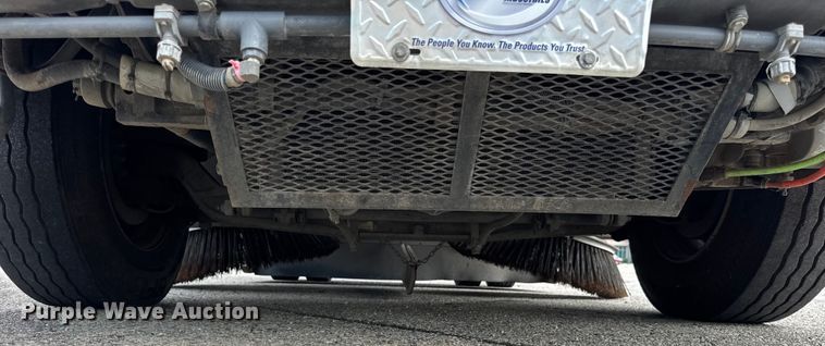 image for item EF2116 2017 Kenworth K270 street sweeper truck