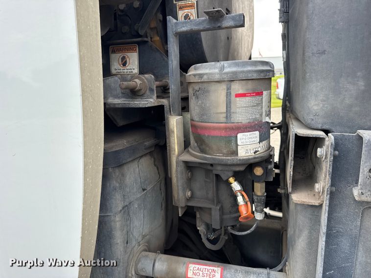 image for item EF2116 2017 Kenworth K270 street sweeper truck