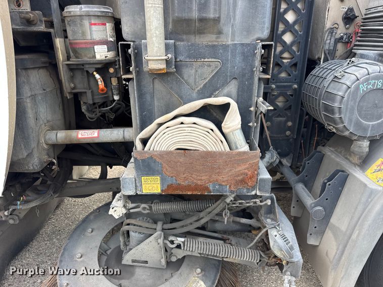 image for item EF2116 2017 Kenworth K270 street sweeper truck