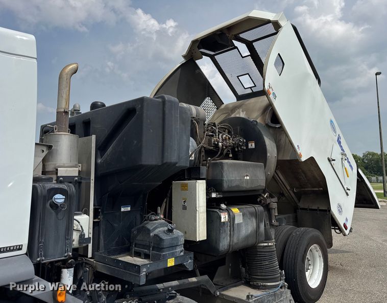 image for item EF2116 2017 Kenworth K270 street sweeper truck