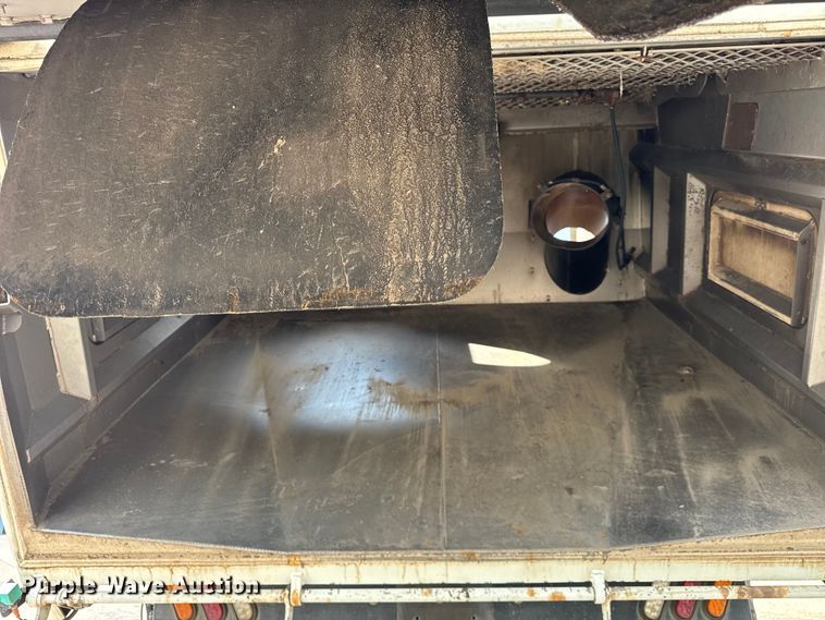 image for item EF2116 2017 Kenworth K270 street sweeper truck