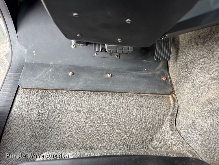 image for item EF2116 2017 Kenworth K270 street sweeper truck