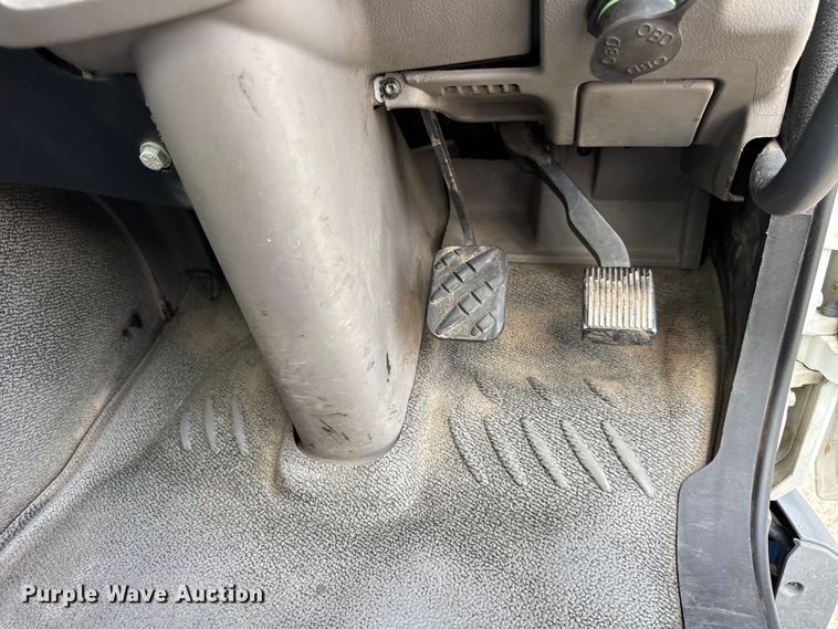 image for item EF2116 2017 Kenworth K270 street sweeper truck