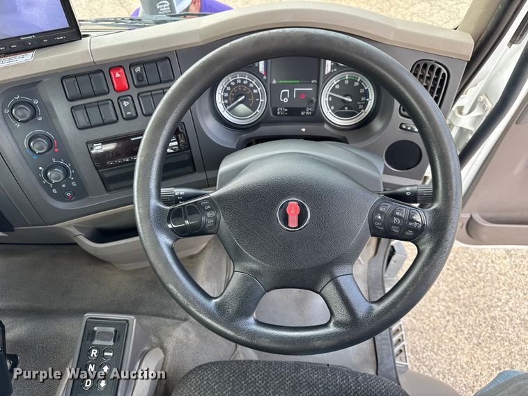 image for item EF2116 2017 Kenworth K270 street sweeper truck