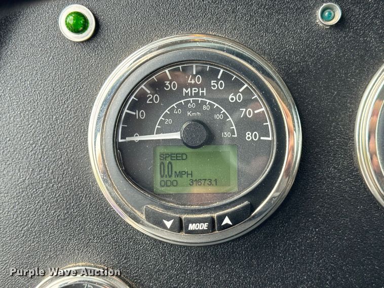 image for item EF2116 2017 Kenworth K270 street sweeper truck