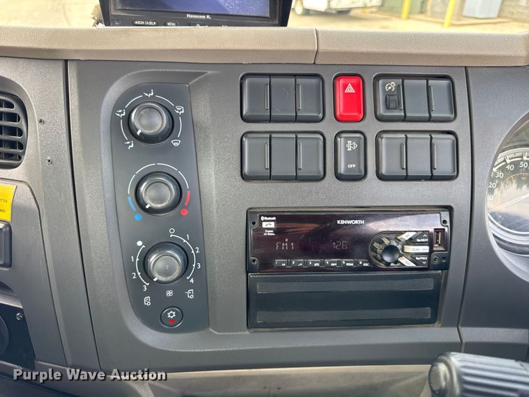 image for item EF2116 2017 Kenworth K270 street sweeper truck