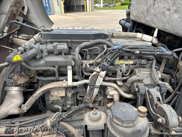 image for item EF2116 2017 Kenworth K270 street sweeper truck