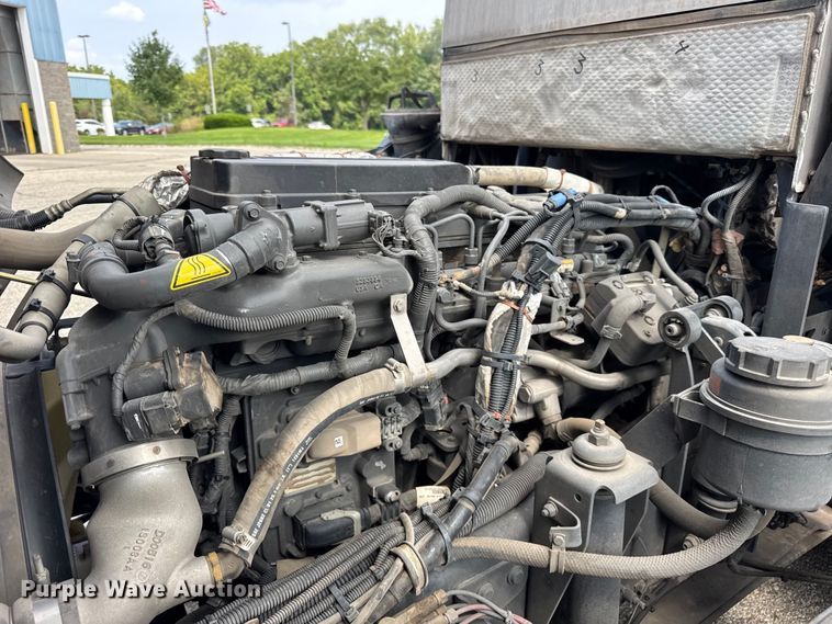 image for item EF2116 2017 Kenworth K270 street sweeper truck