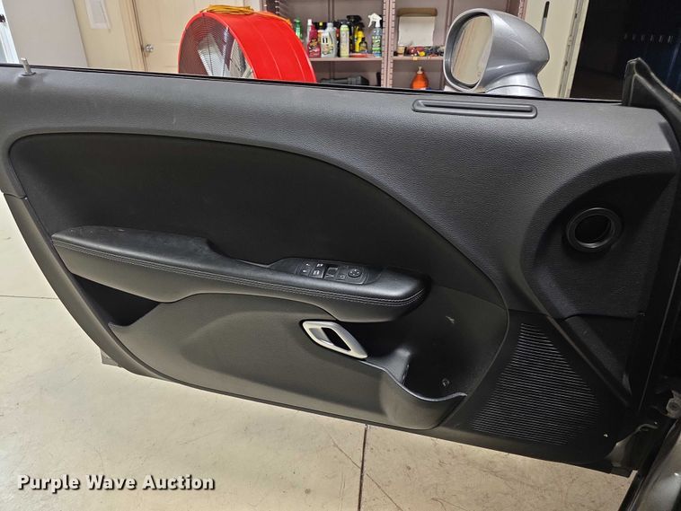 image for item EF3680 2017 Dodge Challenger R/T 