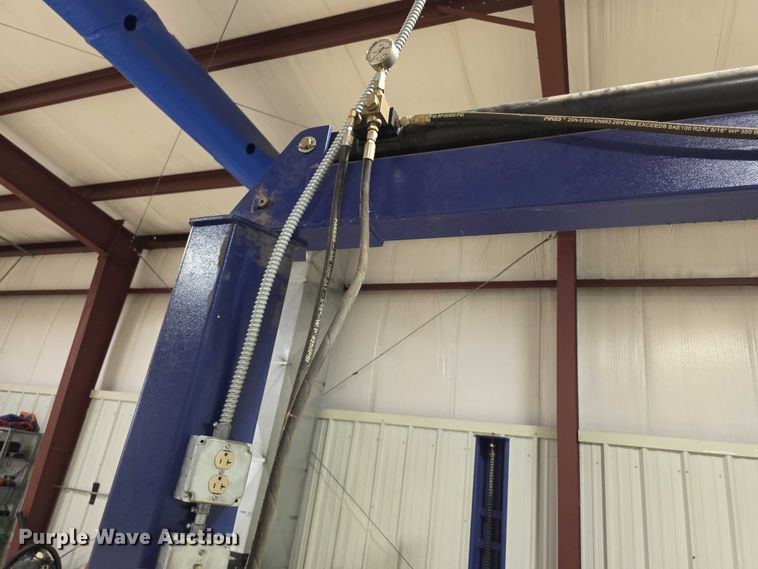 image for item EF3681 Carjack USA four post automotive lift