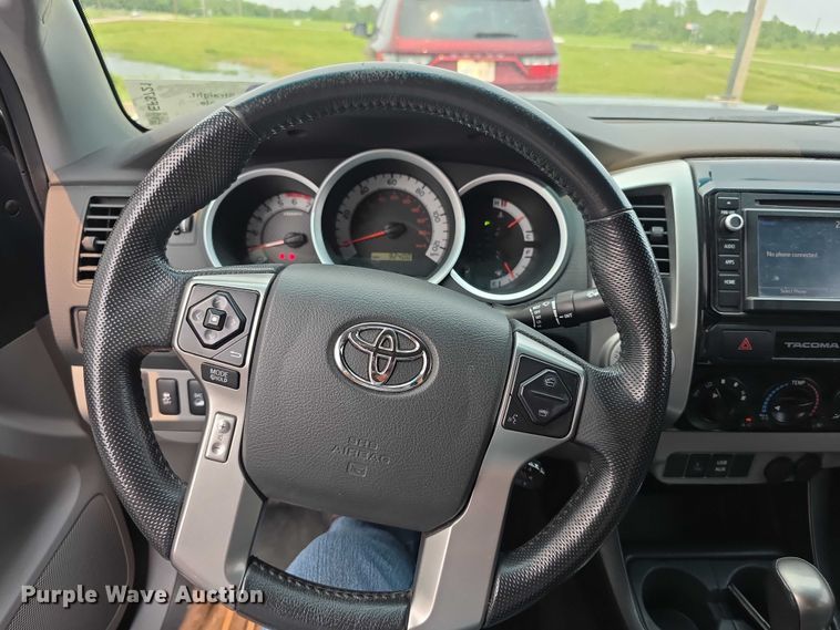 image for item EF3721 2015 Toyota Tacoma Double Cab pickup truck