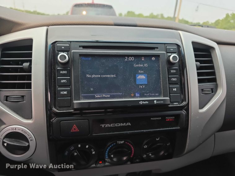 image for item EF3721 2015 Toyota Tacoma Double Cab pickup truck