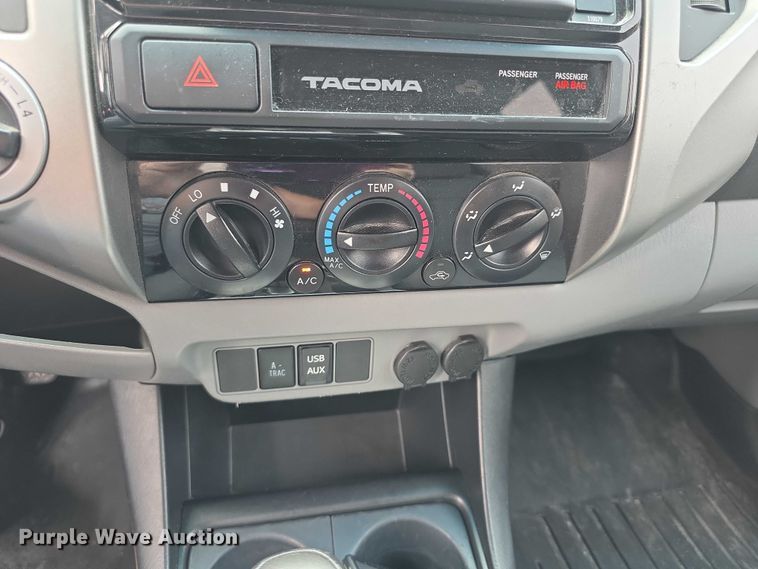 image for item EF3721 2015 Toyota Tacoma Double Cab pickup truck