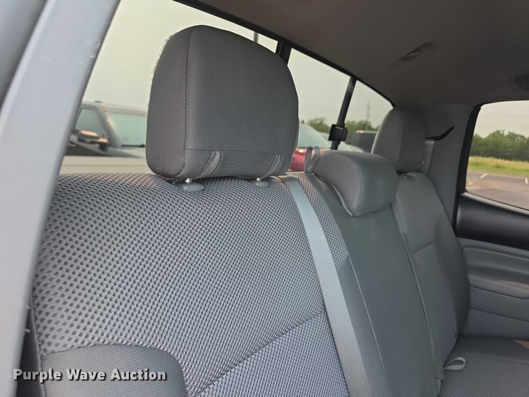 image for item EF3721 2015 Toyota Tacoma Double Cab pickup truck