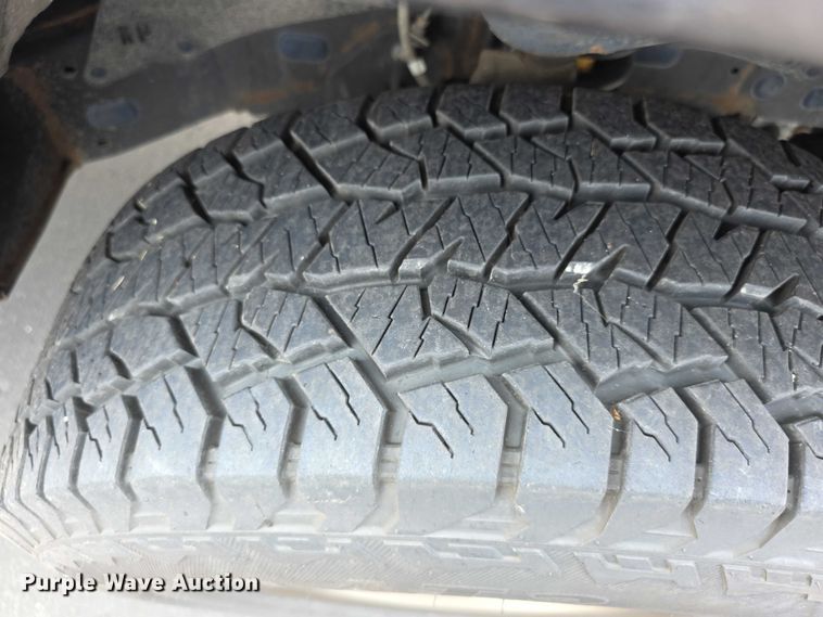 image for item EF3721 2015 Toyota Tacoma Double Cab pickup truck